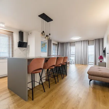 아파트 Chlebowa View By Bookinghost 포즈난