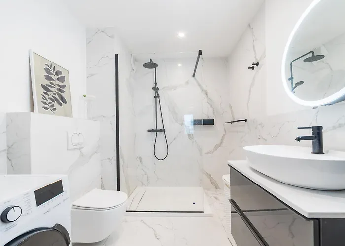 Chlebowa View By Bookinghost 포즈난